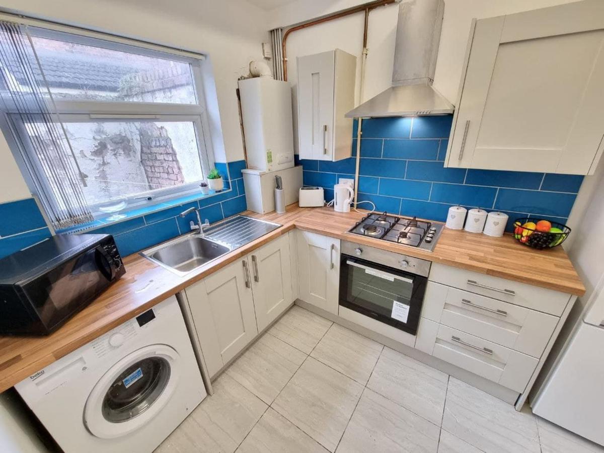 Charming Accommodation Steps From Downtown Liverpool Exteriör bild
